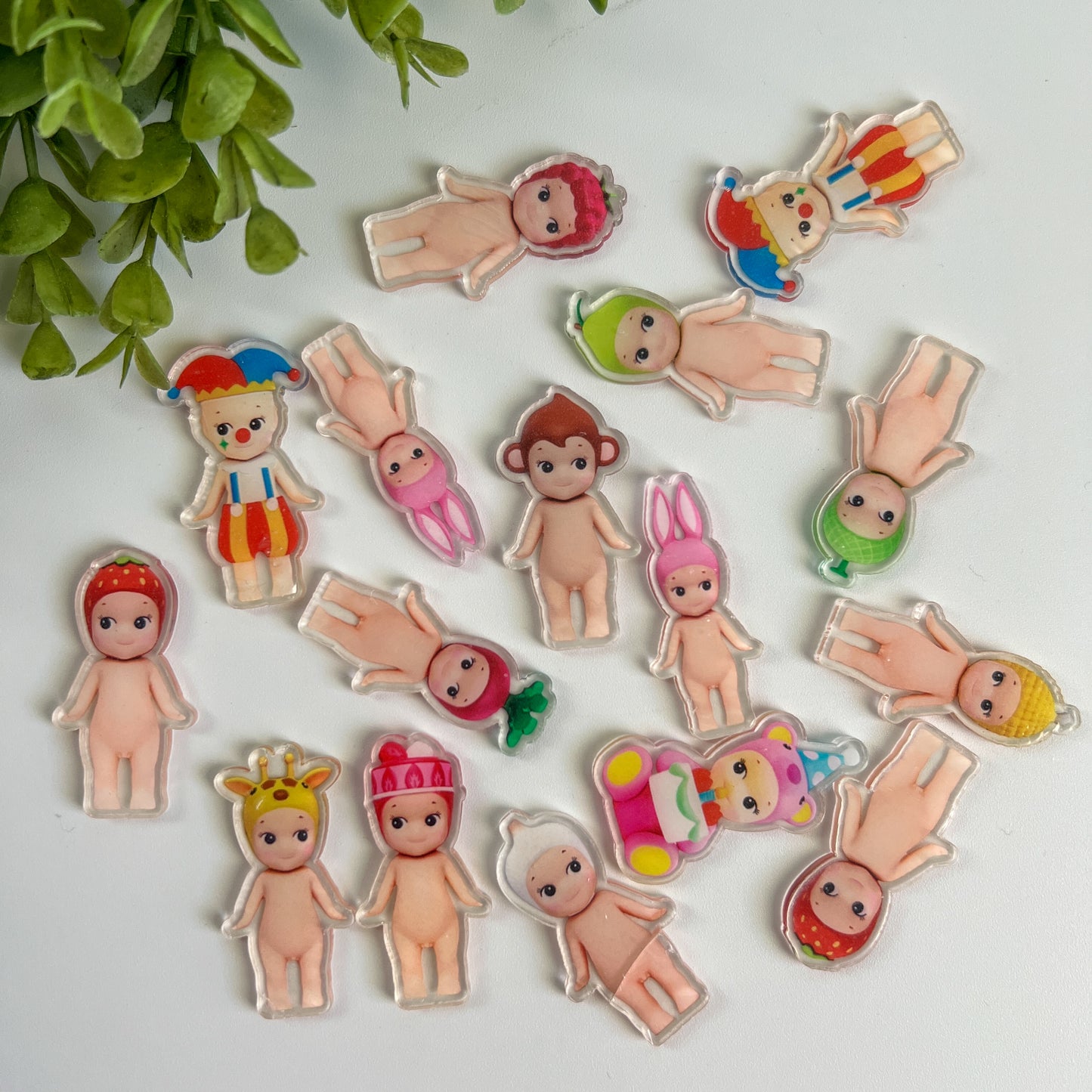 Sony Acrylic Flat Back Charms Mixed 8 pcs