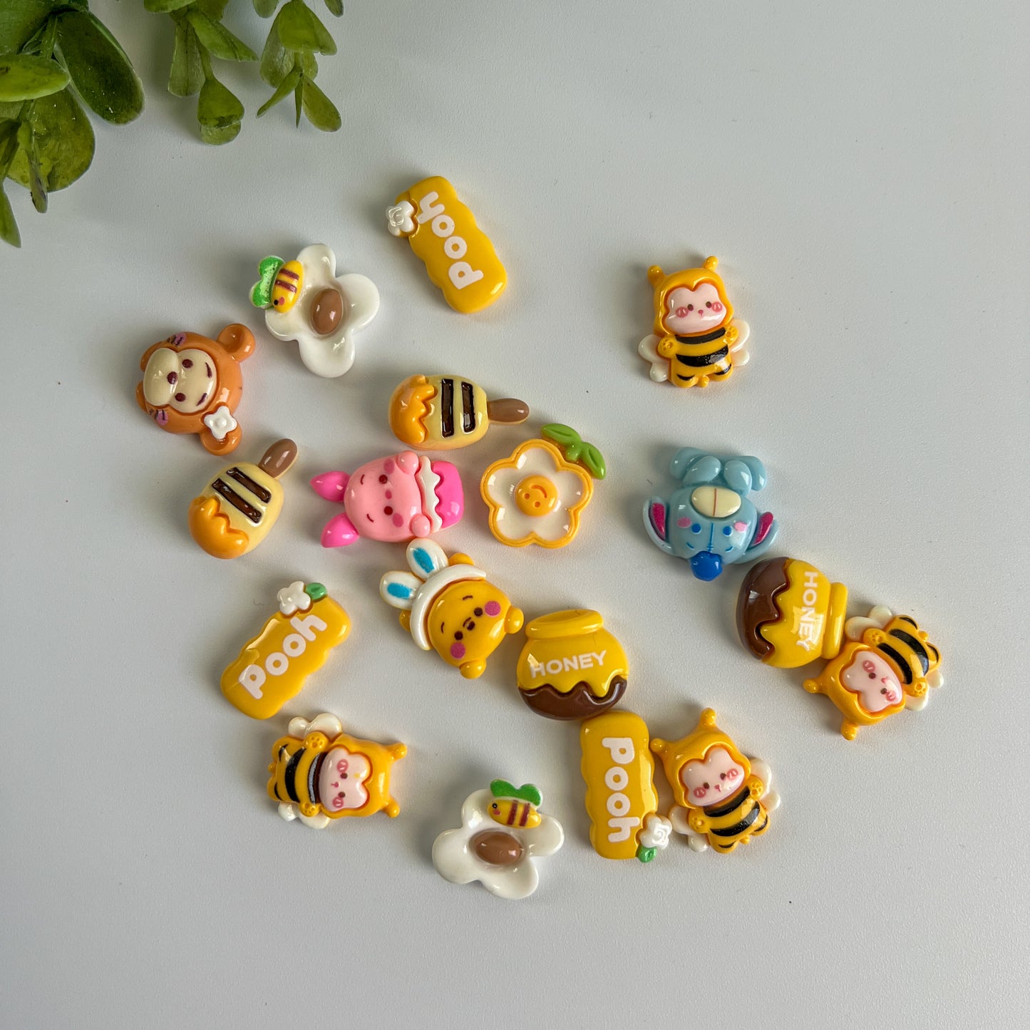 Honey Bear and Friends Flat Back Charms Mixed 8 pcs