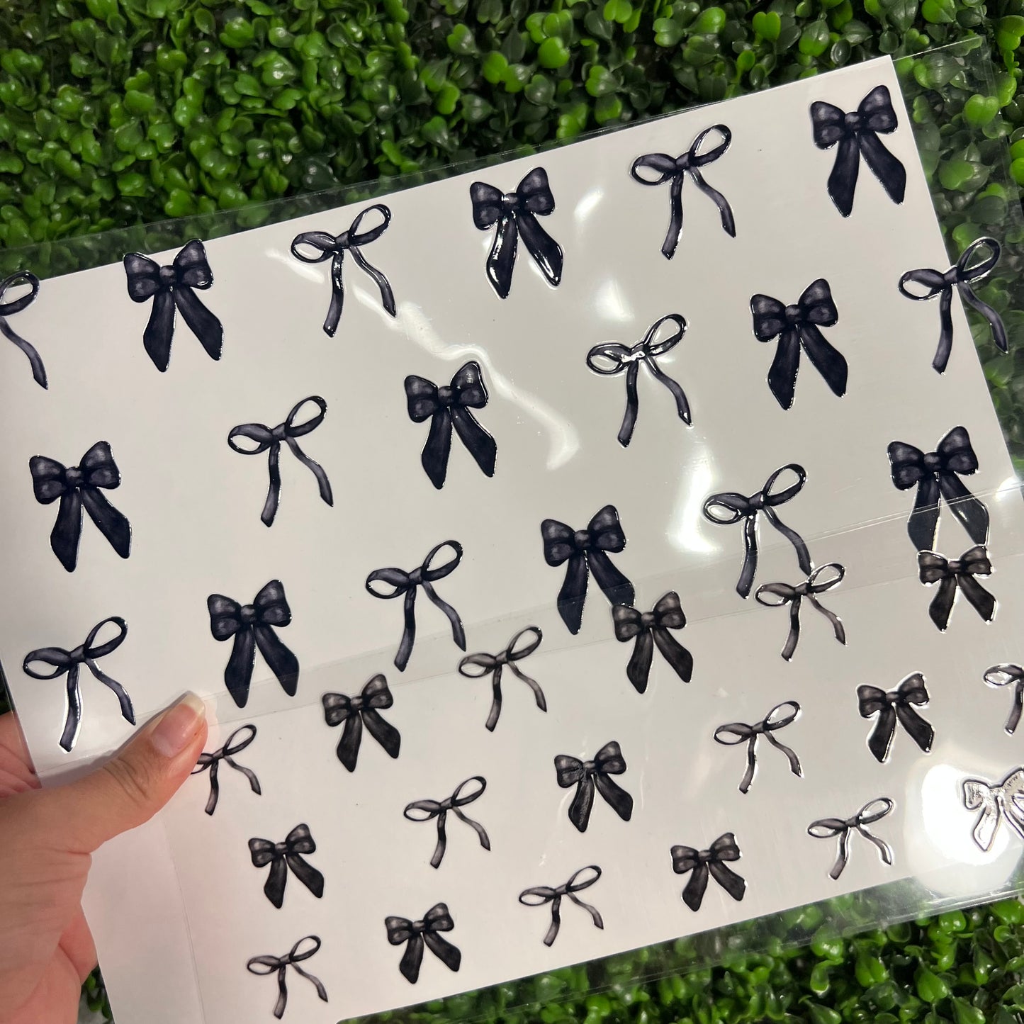 #332 Black Bows 40 oz Double Sided UVDTF WRAPS