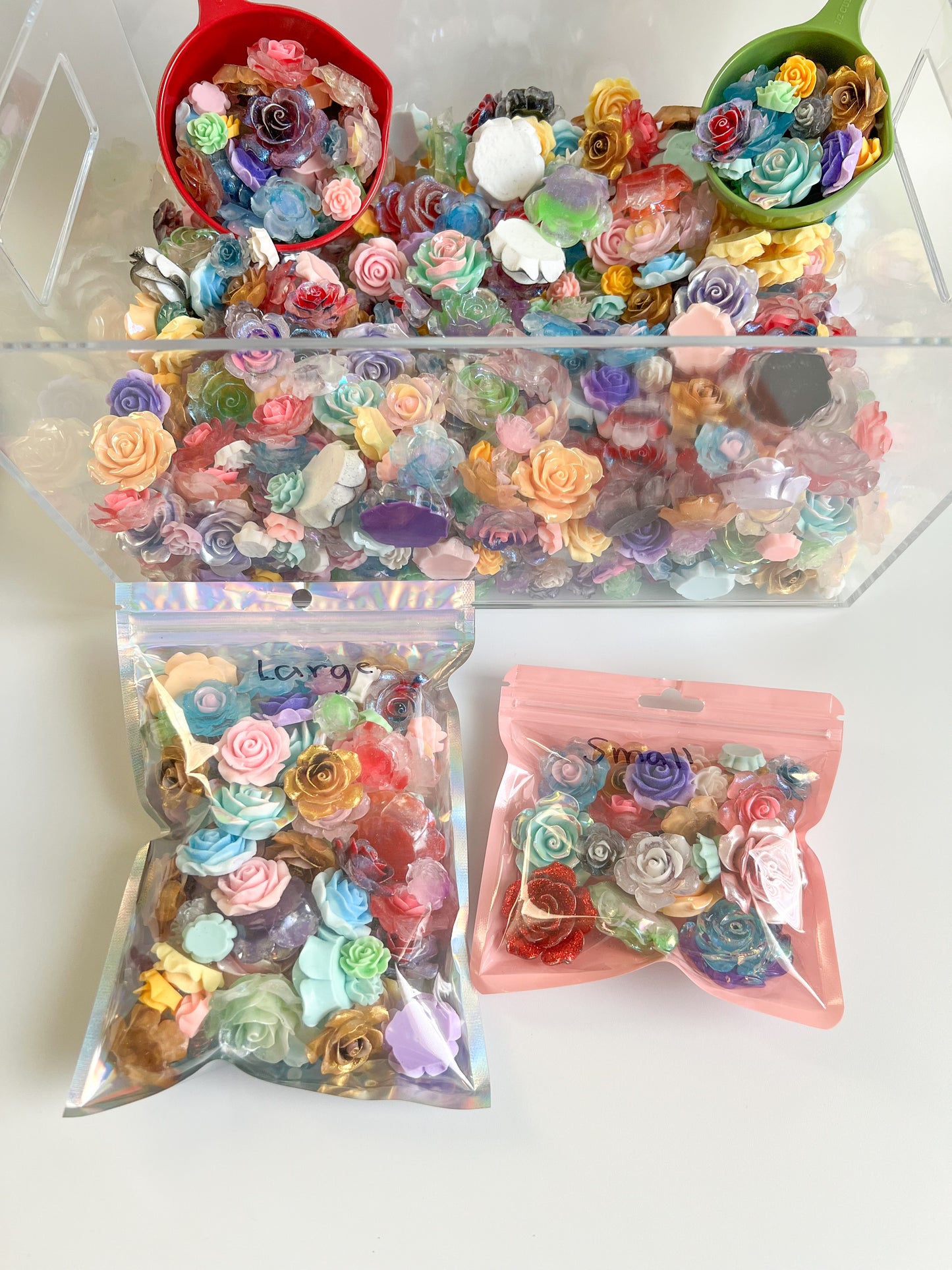 Flower Scoops Flat Back Charms