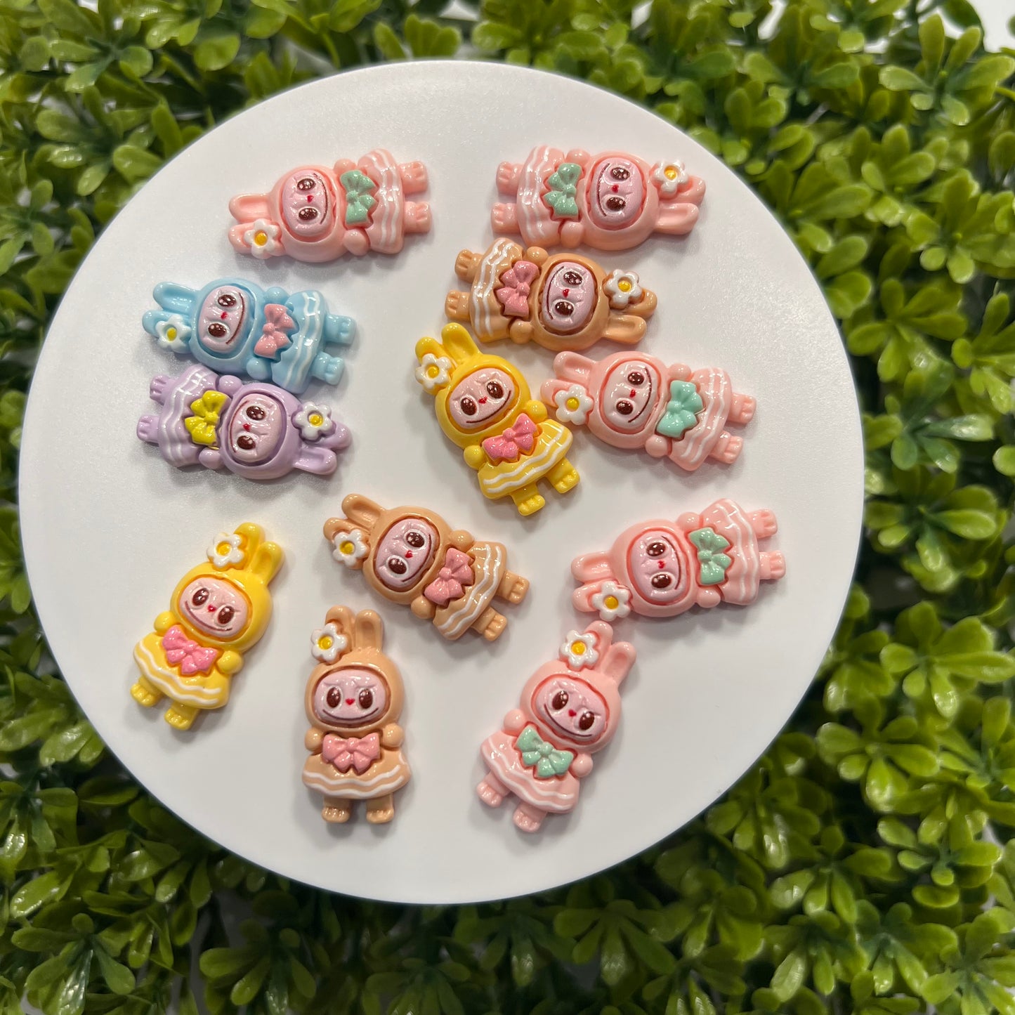 Bubu Girl Flat Back Charms Mixed 8 pcs