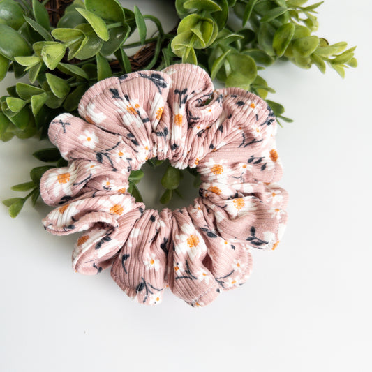 Daisies on Pink Scrunchies