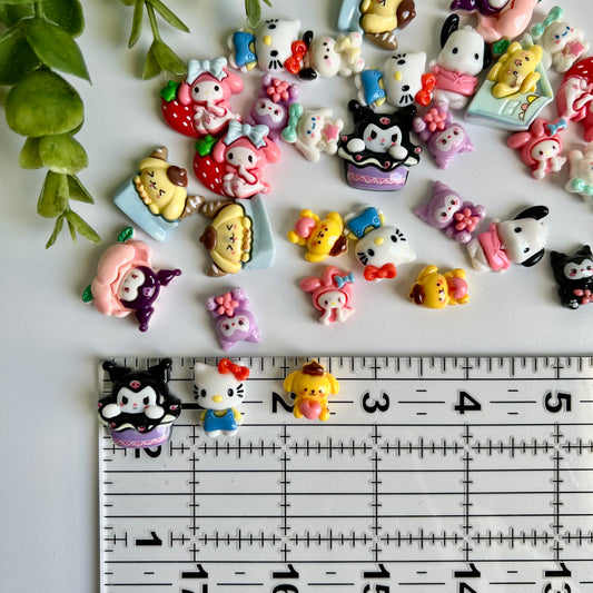 Friends Flat Back Charms Mixed