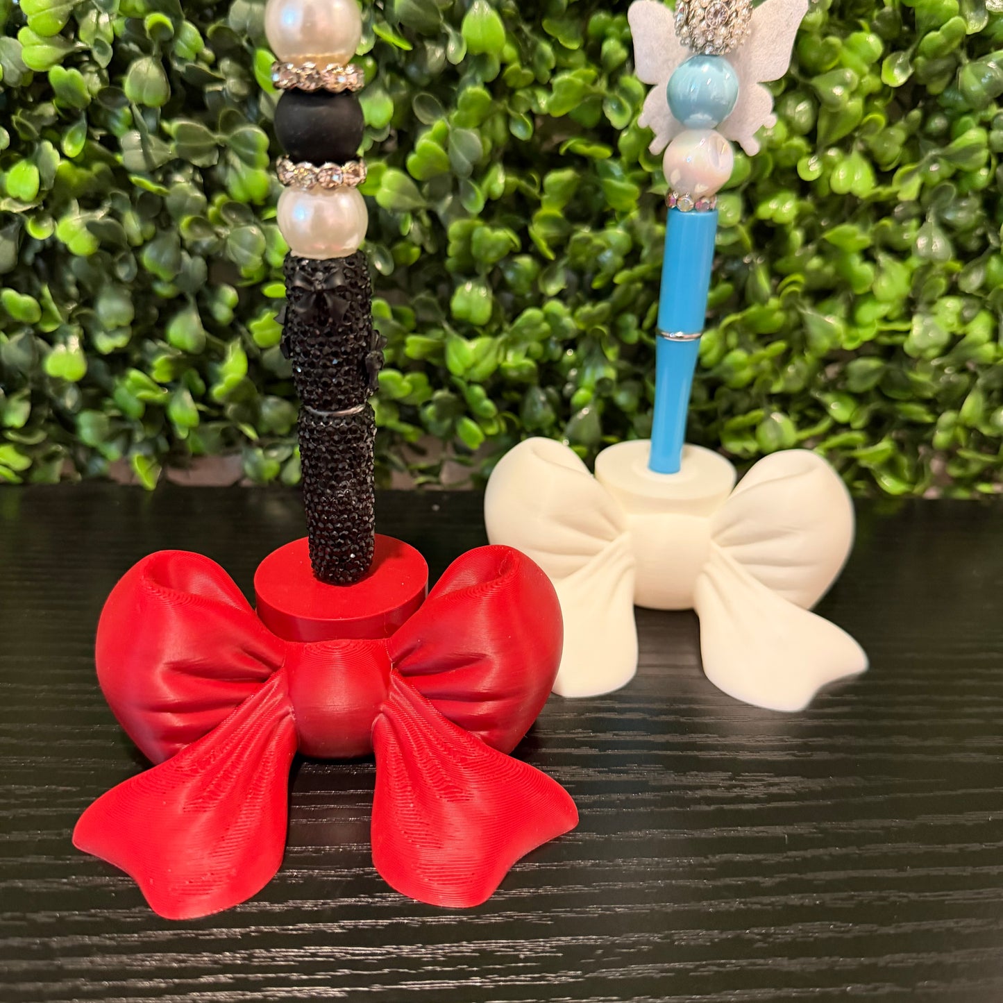 Chunky Bow Single Pen Stand