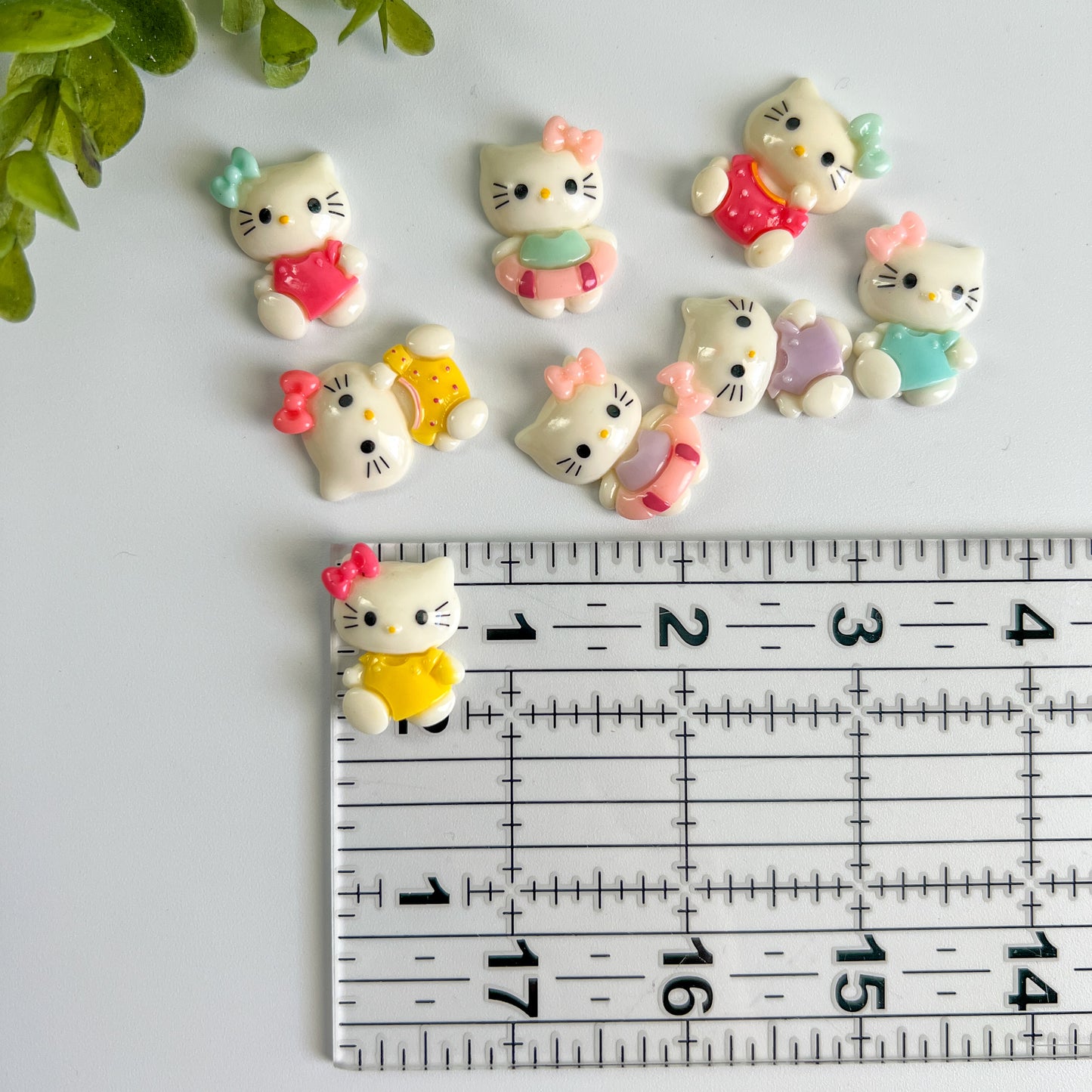 Hk Cat Flat Back Charms Mixed 8 pcs