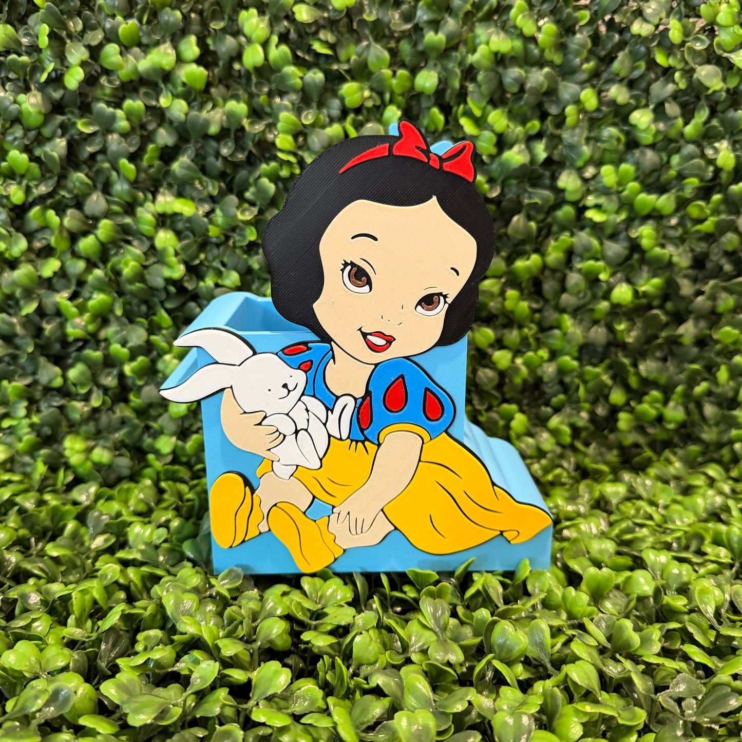 Baby Snow Pencil Holder