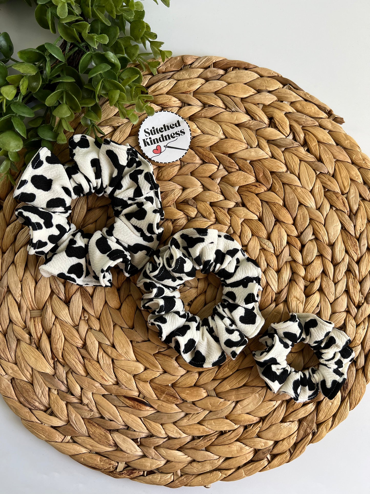 Black and white cheetah Scrunchies